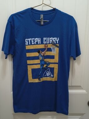 Steph Curry #30 Golden State Warriors Graphic Tee | 500 Level x NBPA | Medium